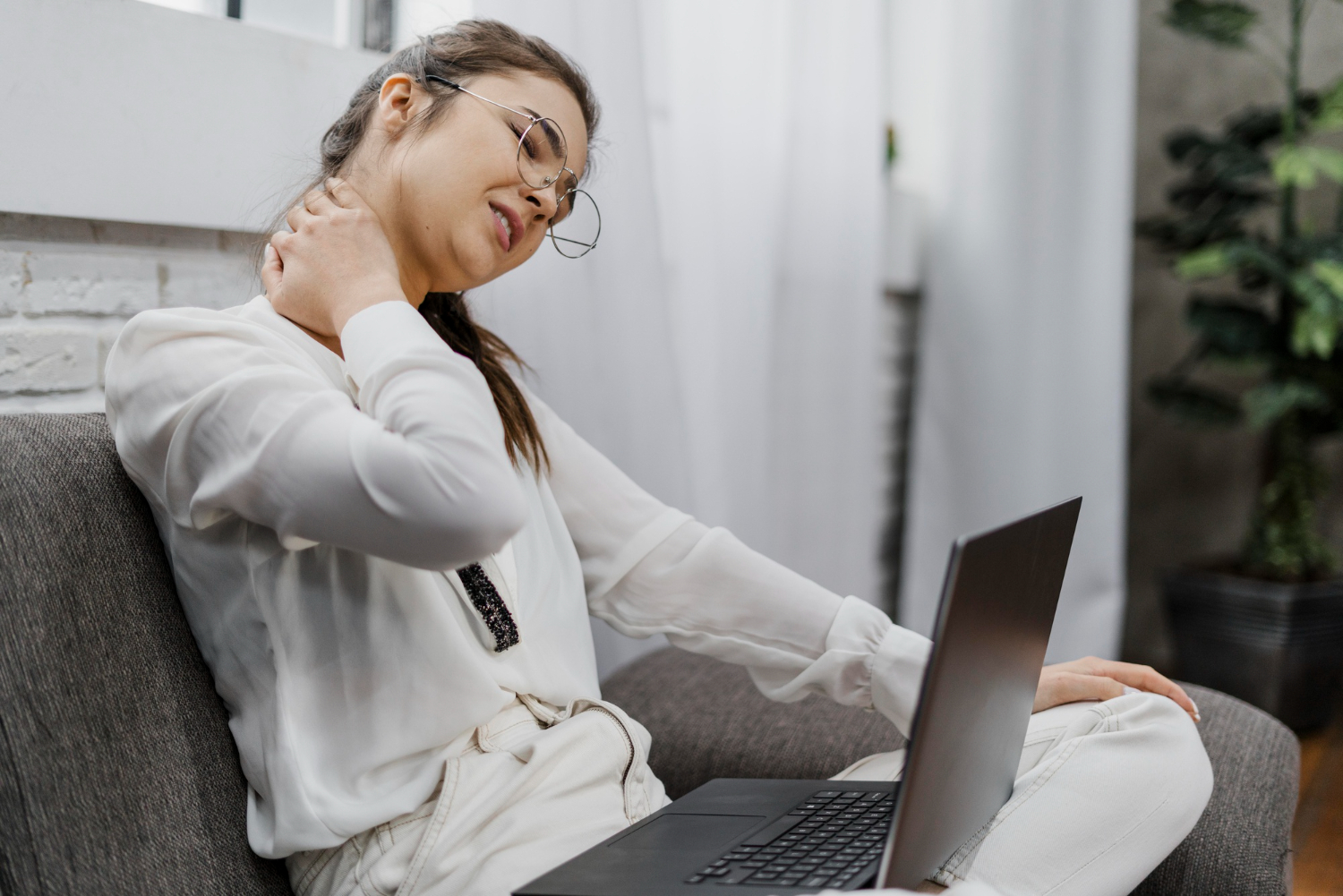 Neck Pain Treatment in Gurgaon